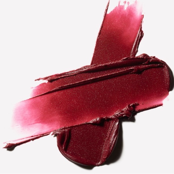 NIB - MAC - Powder Kiss Liquid Lipcolour - Make Love To The Camera - Deep Wine - Picture 2 of 5